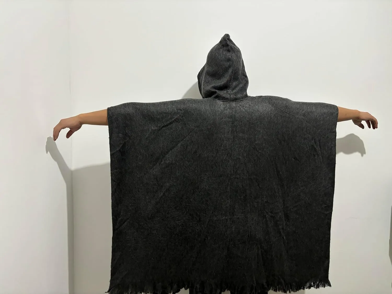 ALPAKITAS Premium Alpaca Wool Poncho for men and women  Western Hooded Cape for Men & Women  Soft & Warm Mexican ponchos