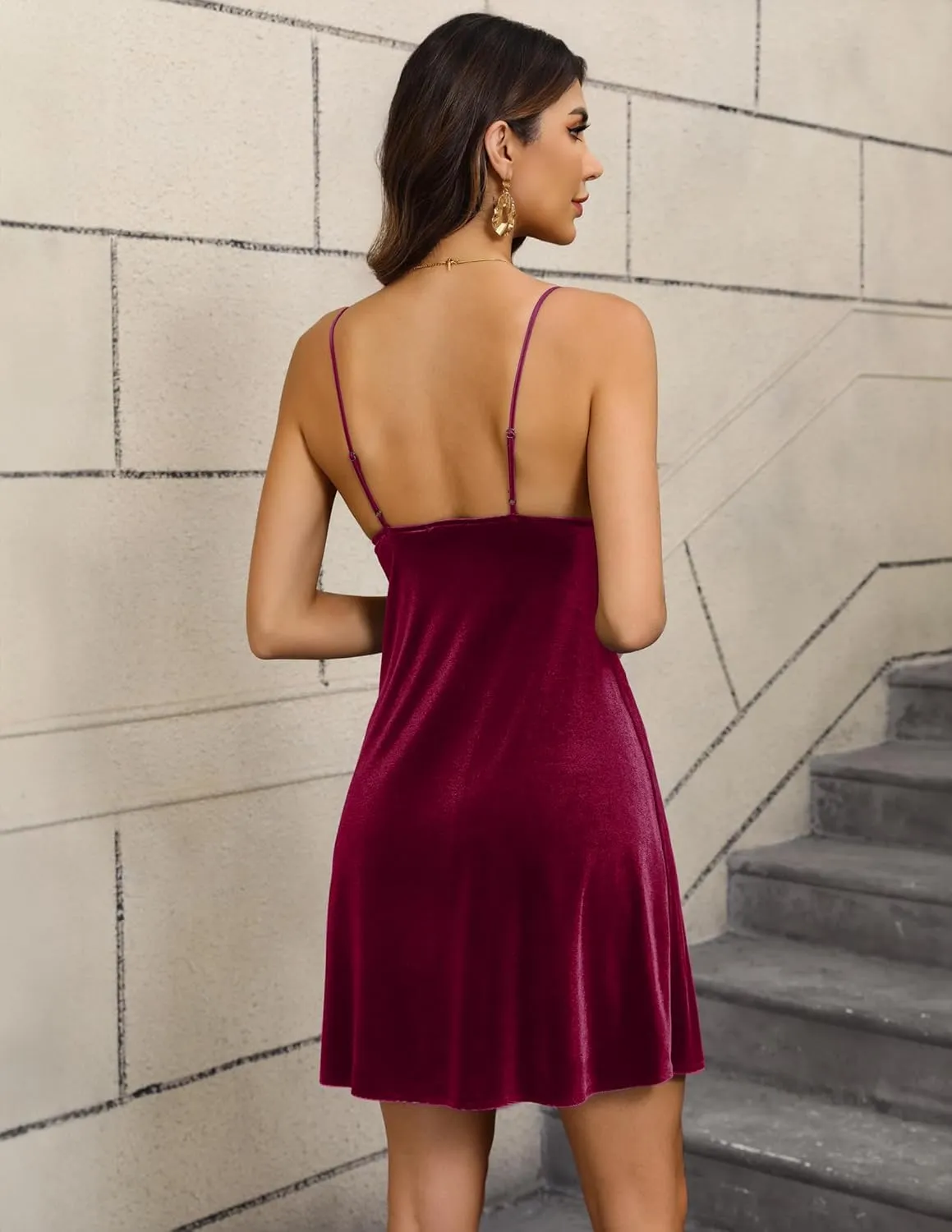 Velvet Spaghetti Straps Relaxed Mini Dress 2024 Women's Sexy V Neck Party Cocktail Club Dress